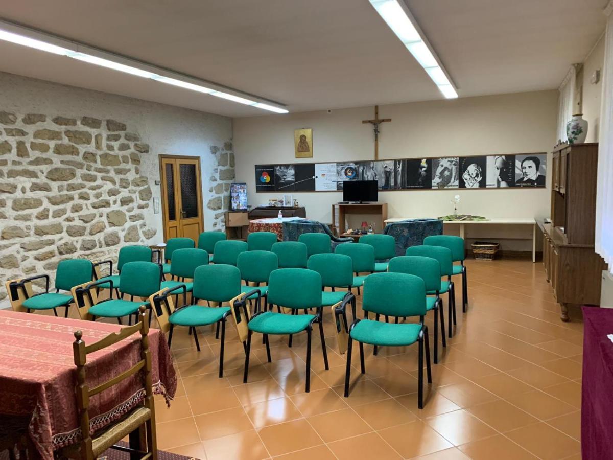 Stabat Mater Casa Di Preghiera Bed & Breakfast Valdragone ภายนอก รูปภาพ